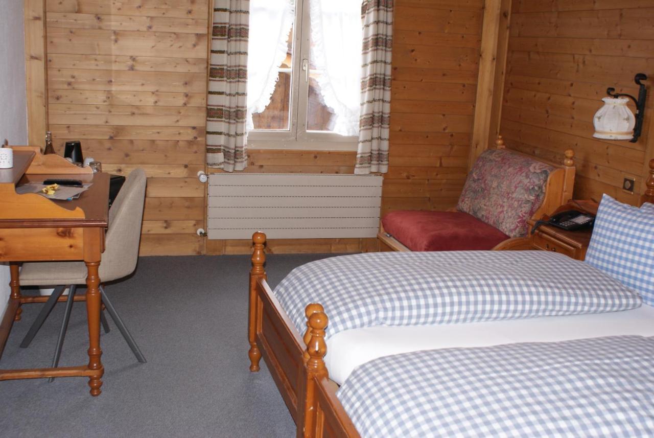 Baeren Hotel, The Bear Inn Wilderswil Bagian luar foto