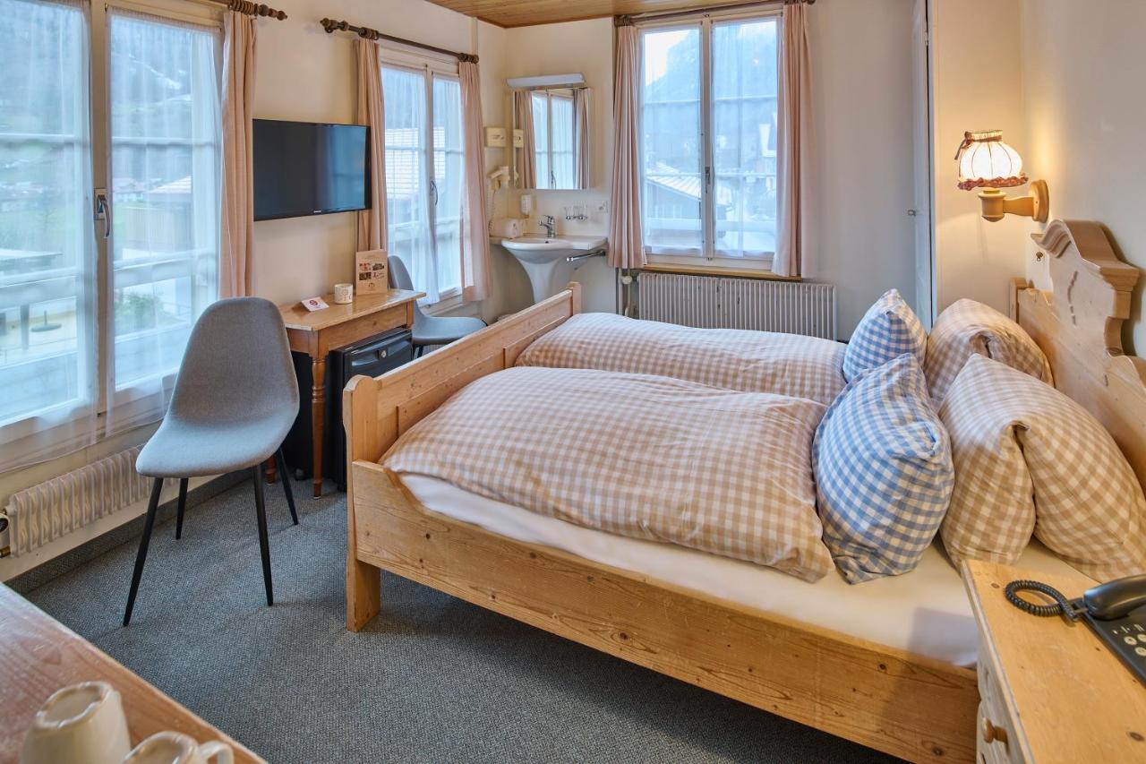 Baeren Hotel, The Bear Inn Wilderswil Bagian luar foto