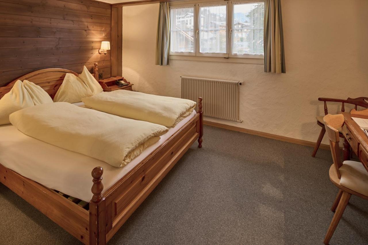 Baeren Hotel, The Bear Inn Wilderswil Bagian luar foto