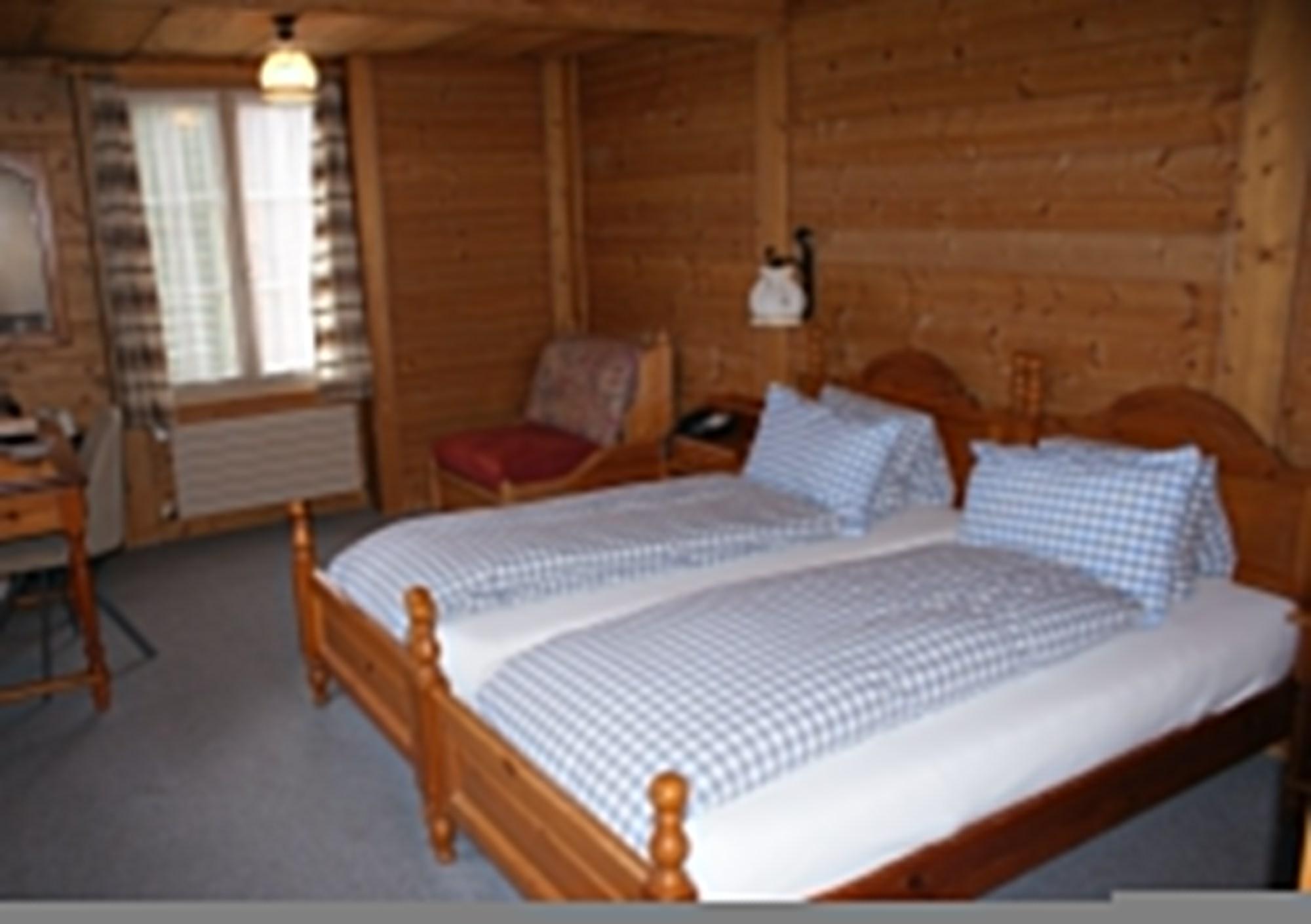Baeren Hotel, The Bear Inn Wilderswil Bagian luar foto