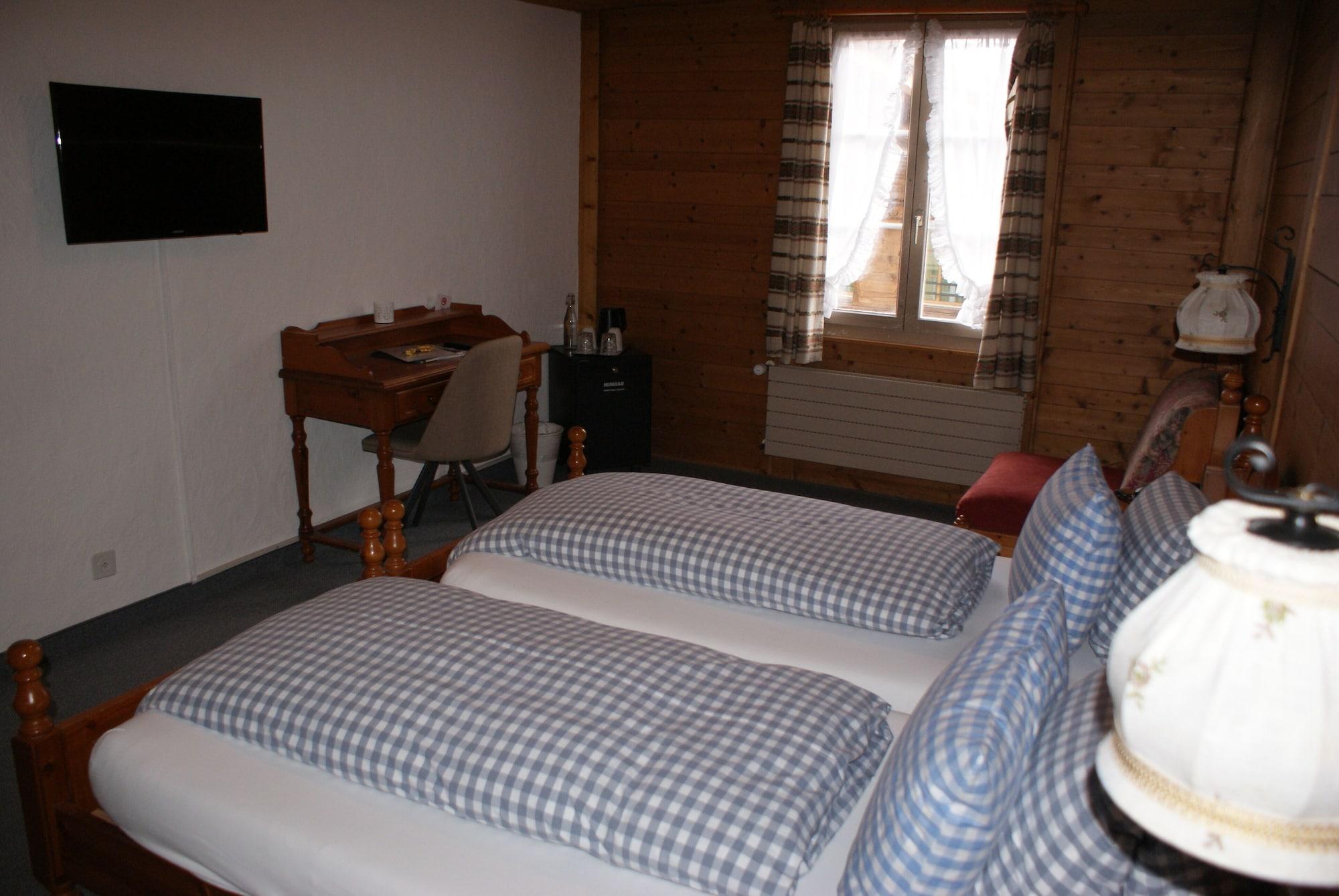 Baeren Hotel, The Bear Inn Wilderswil Bagian luar foto