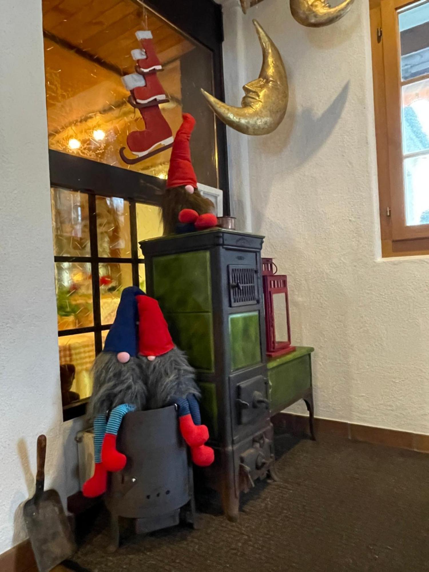 Baeren Hotel, The Bear Inn Wilderswil Bagian luar foto